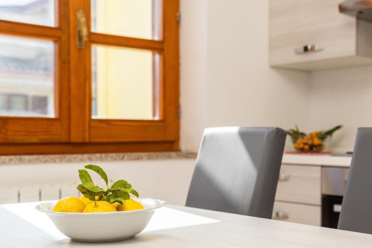 Casa A Due Passi Dal Mare Apartman Àrbatax Kültér fotó