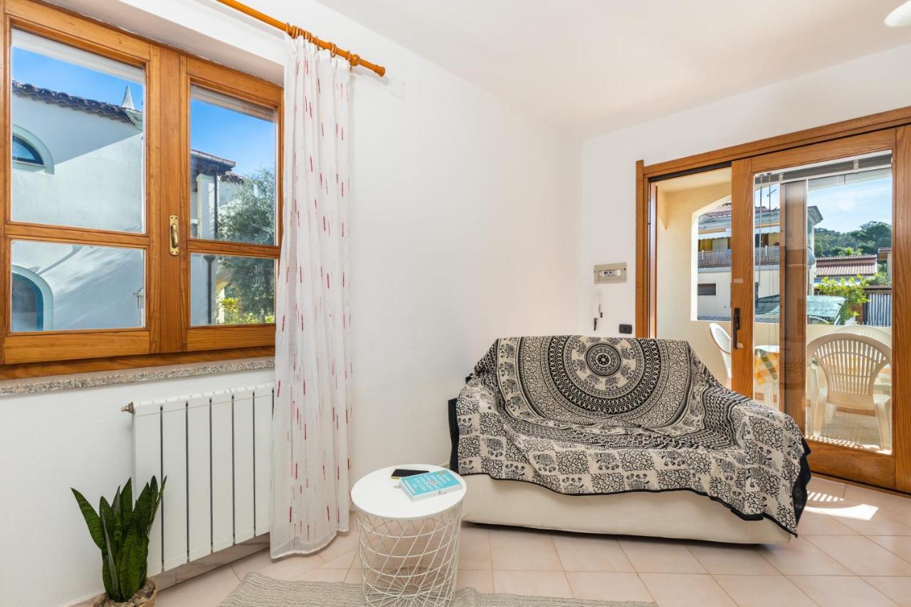 Casa A Due Passi Dal Mare Apartman Àrbatax Kültér fotó